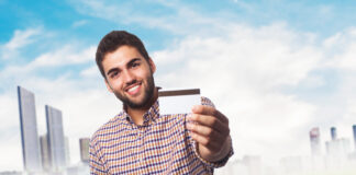 Why Real Estate Agents Need a Business Credit Card?